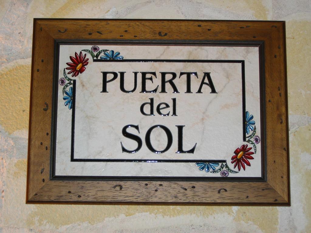 ホテル Hospederia El Convento Estremera エクステリア 写真