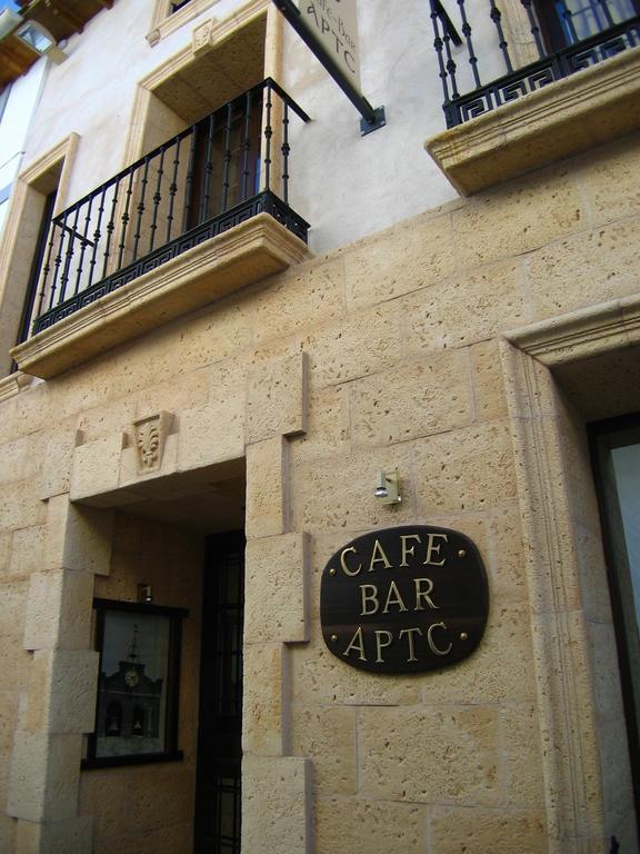 ホテル Hospederia El Convento Estremera エクステリア 写真