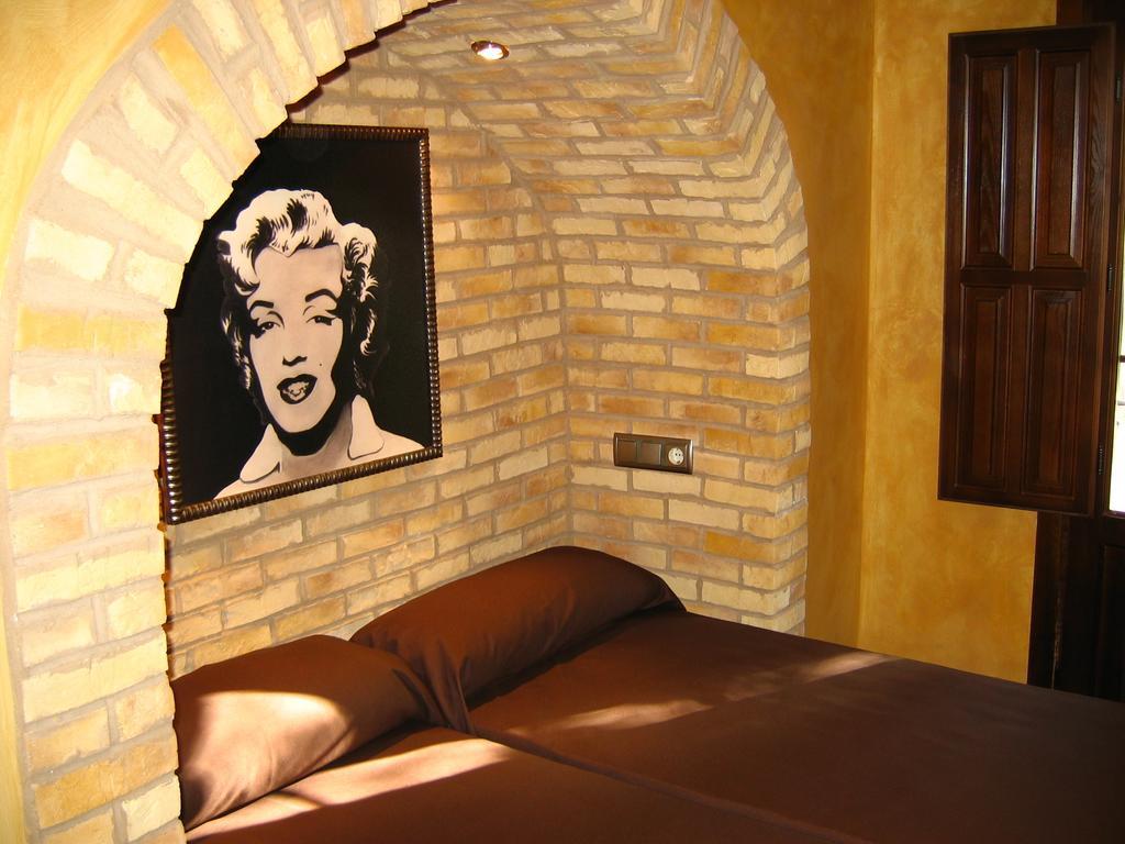 ホテル Hospederia El Convento Estremera 部屋 写真